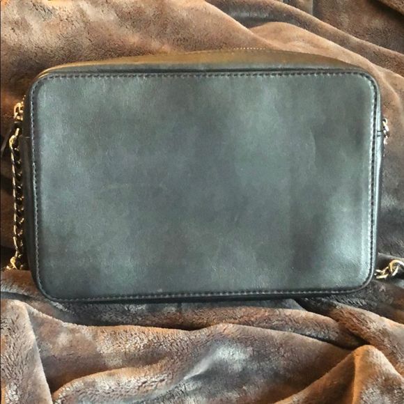 Michael Kors purse - Picture 3 of 4